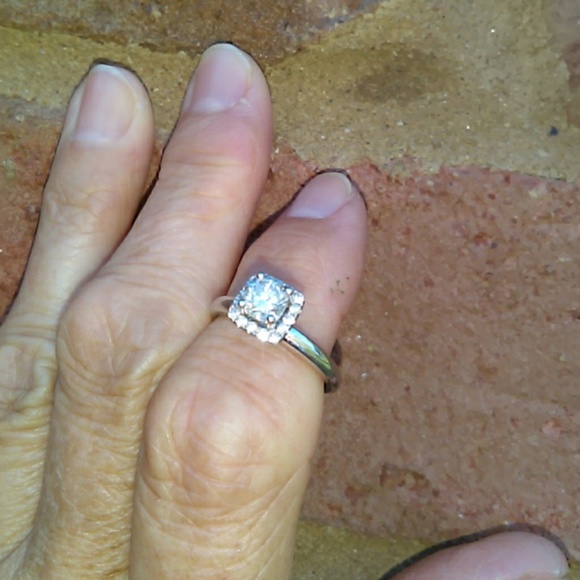 ...Diamond ring...size 6 - Picture 2 of 7